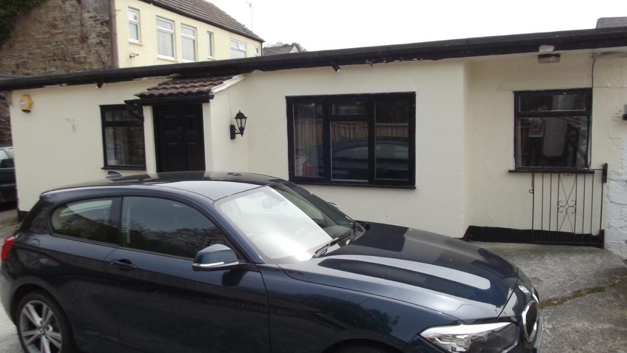 White Hart Inn Bodmin Bagian luar foto