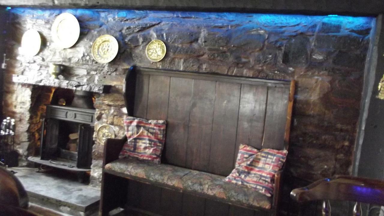White Hart Inn Bodmin Bagian luar foto