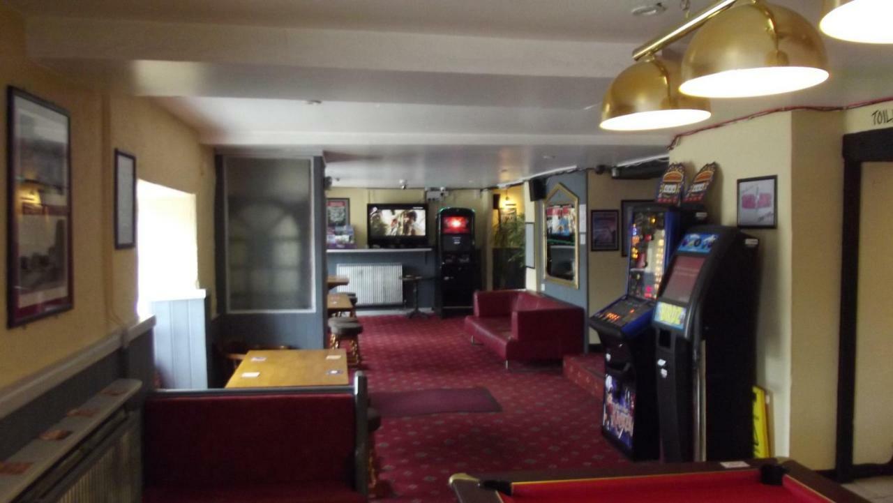 White Hart Inn Bodmin Bagian luar foto