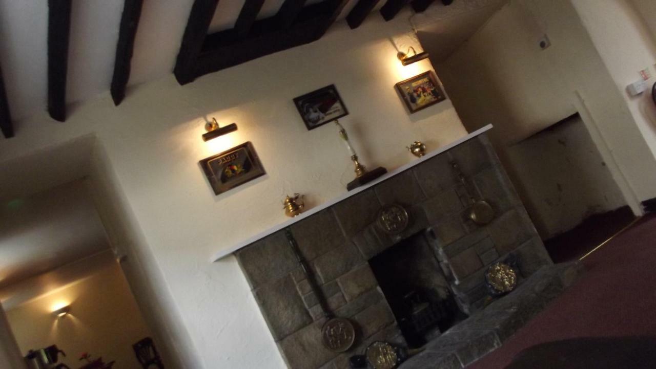 White Hart Inn Bodmin Bagian luar foto